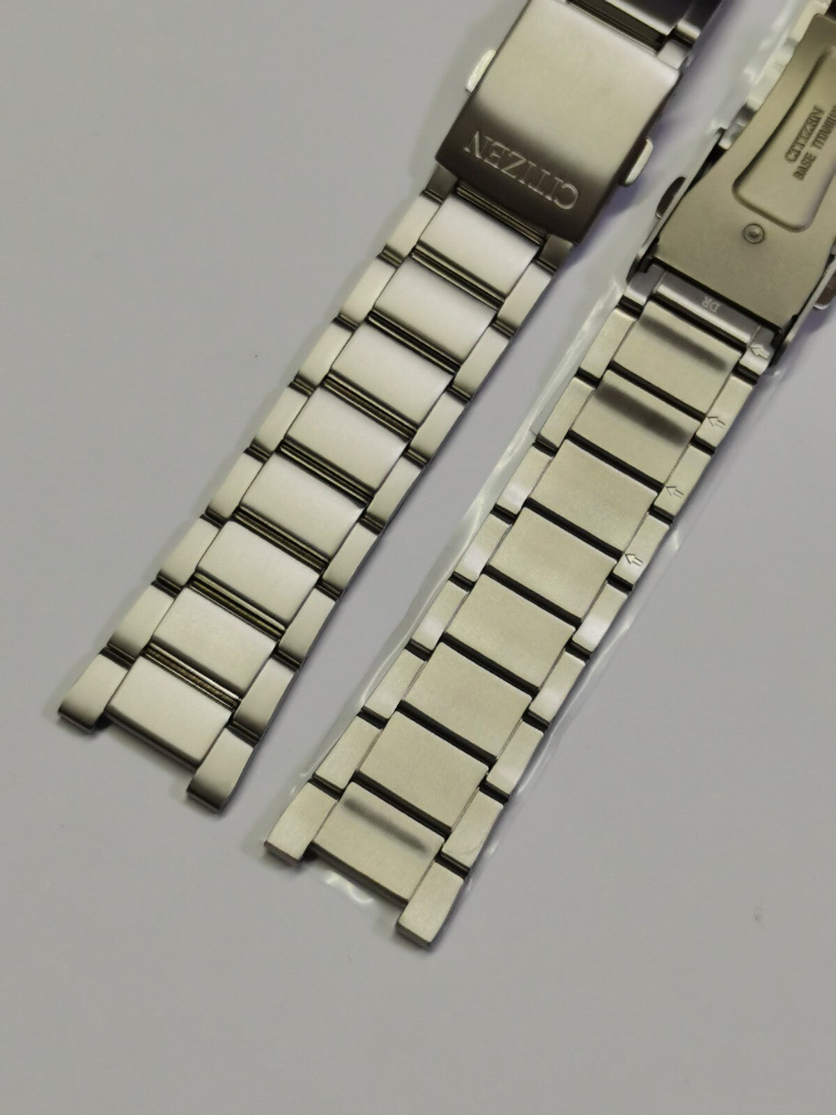 Citizen Attesa E610-S104203 AT3050-51E Titanium bracelet