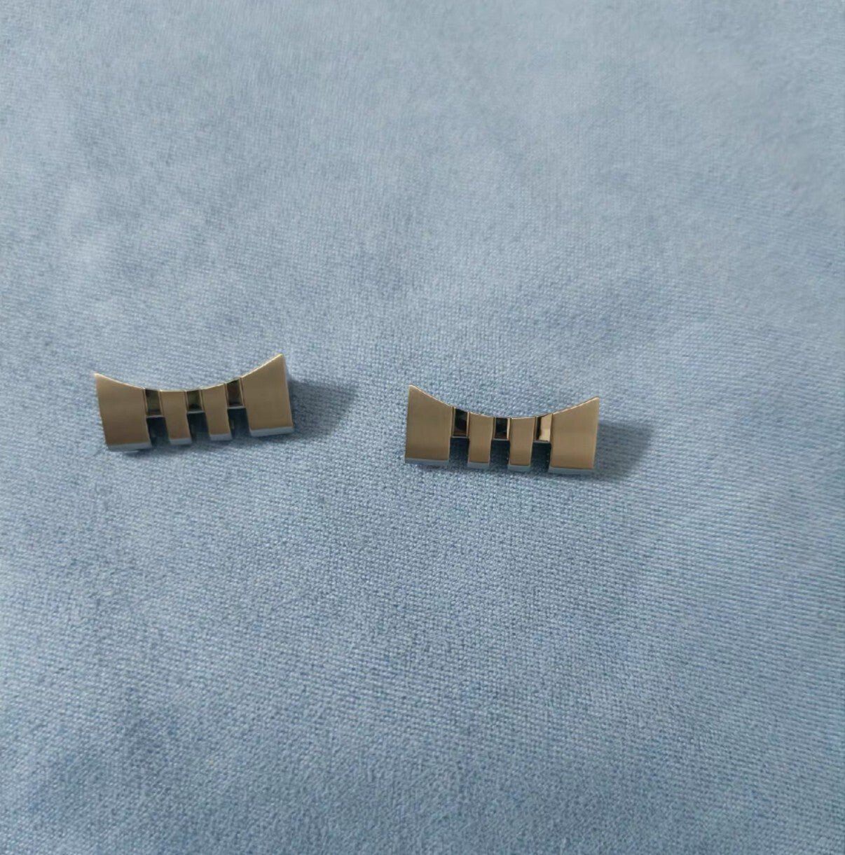 The Citizen Photovoltaic AQ4070 AQ4102 AQ4040 AQ4042 AQ4100 AQ1060 Bracelet band