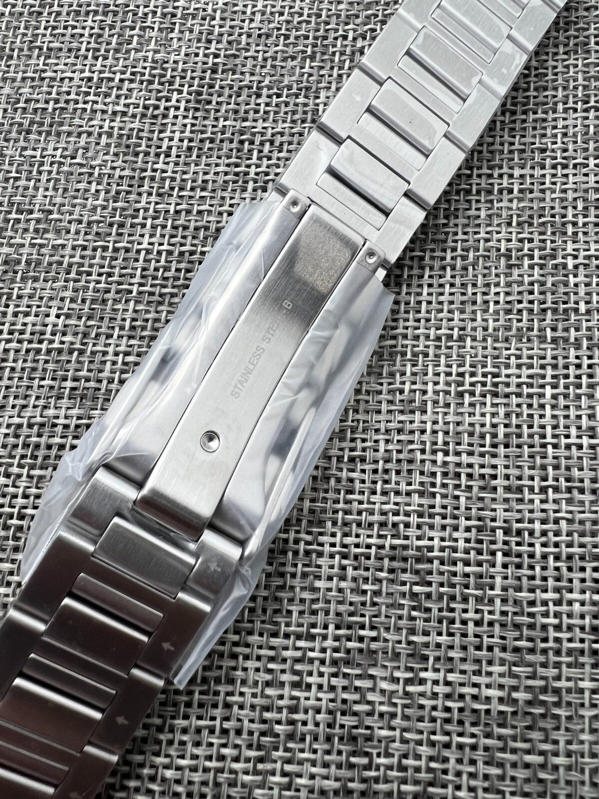 SEIKO Prospex Speedtimer PANDA SSC909 SSC815 SSC91 20mm Bracelet M11J113E0