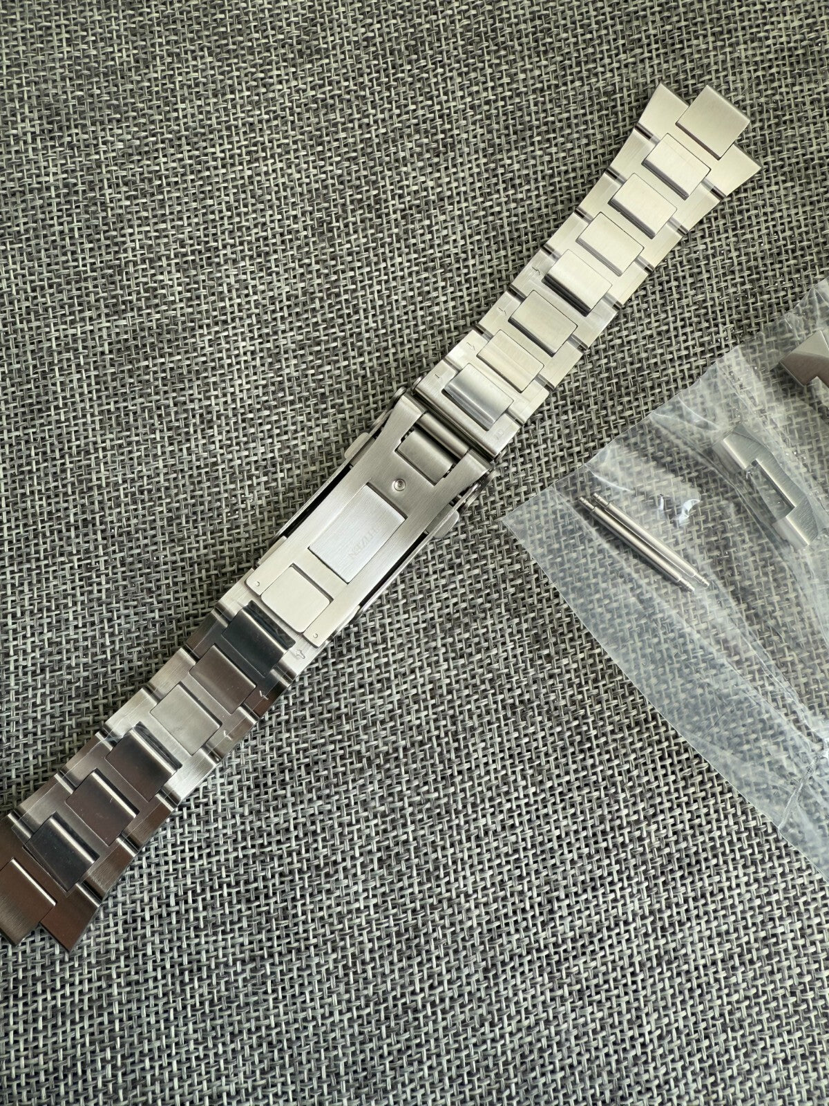 CITIZEN CB0240 CB0241-85X 22MM METAL BAND BRACELET