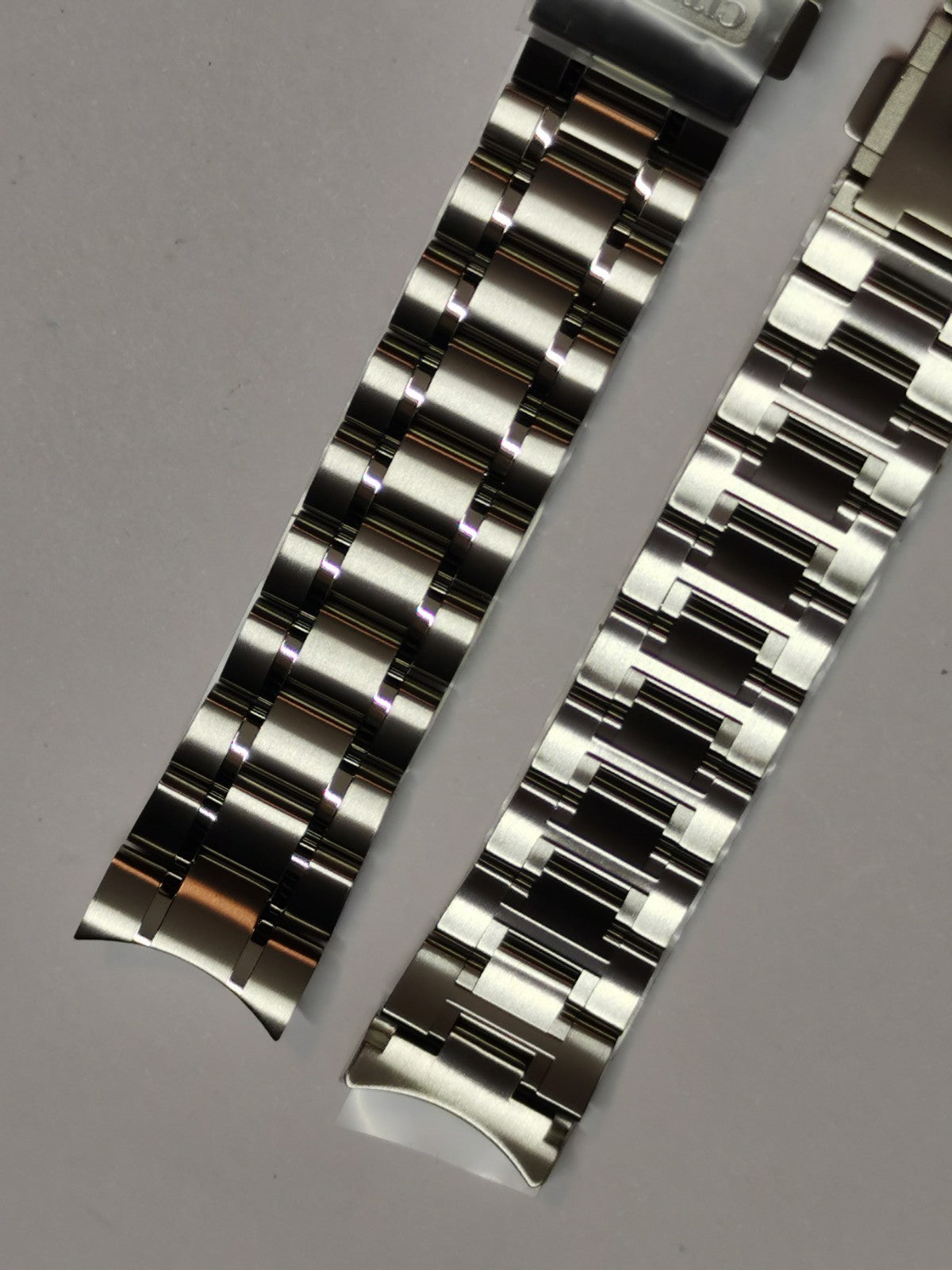 The Citizen Photovoltaic Super AQ4100-65W AQ4100-57E AQ4100 AQ4091 Bracelet