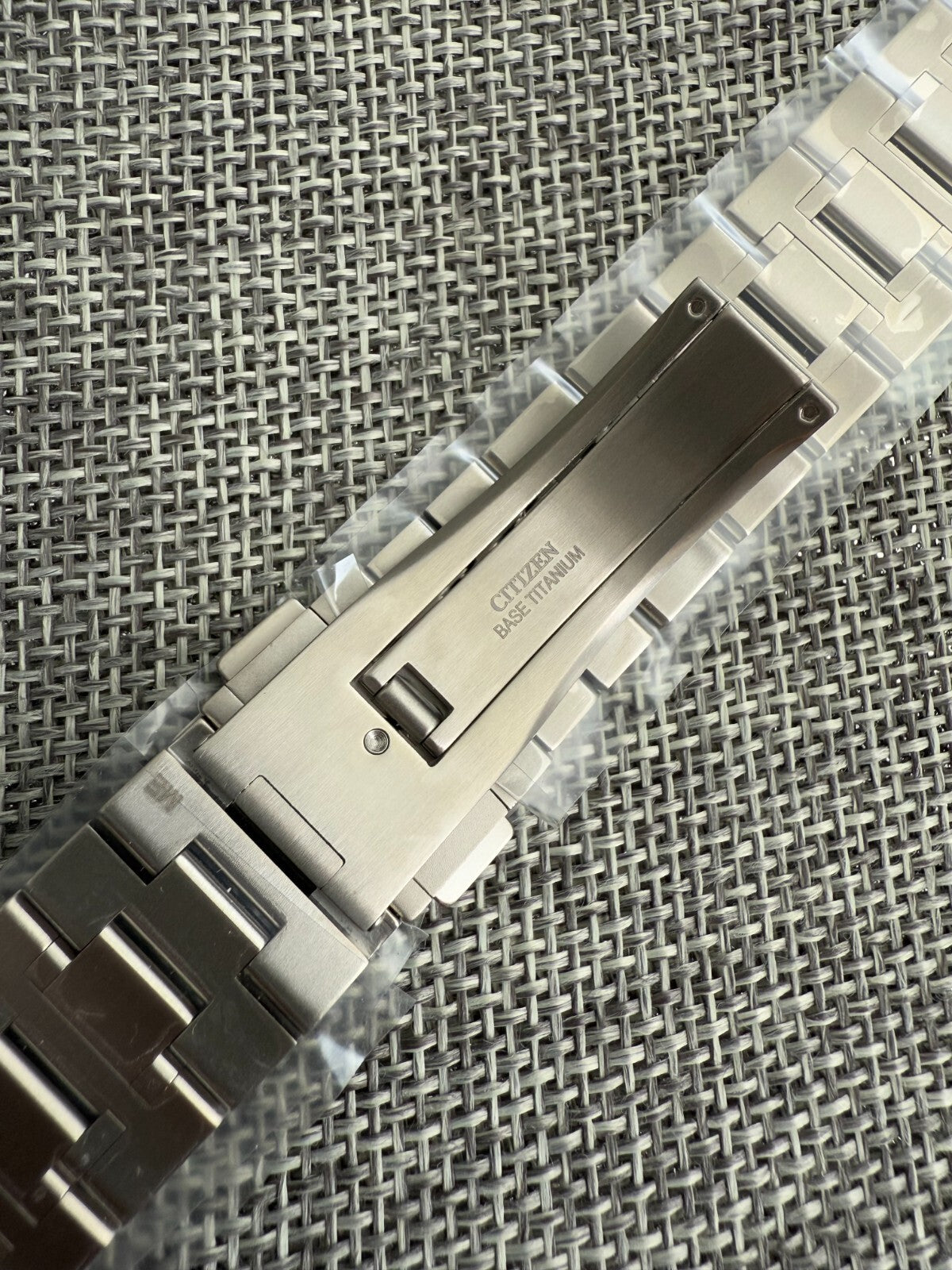 CITIZEN AQ4020 AQ4021 AQ4024 T023207 T025421 T024068 bracelet band