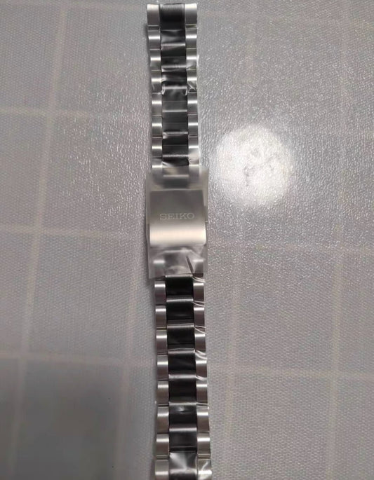 Seiko SSC909 SSC815 SSC913 Middle Black 20mm Bracelet Band M11J113E0 SBDL093