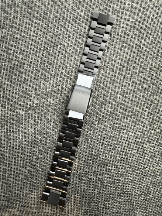 Citizen Attesa CC4050 CC4055 CC4056-62W Black Titanium bracelet