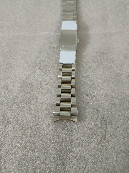 Citizen FB3000‑59C Brand‑New Original Stainless Steel Watch Strap