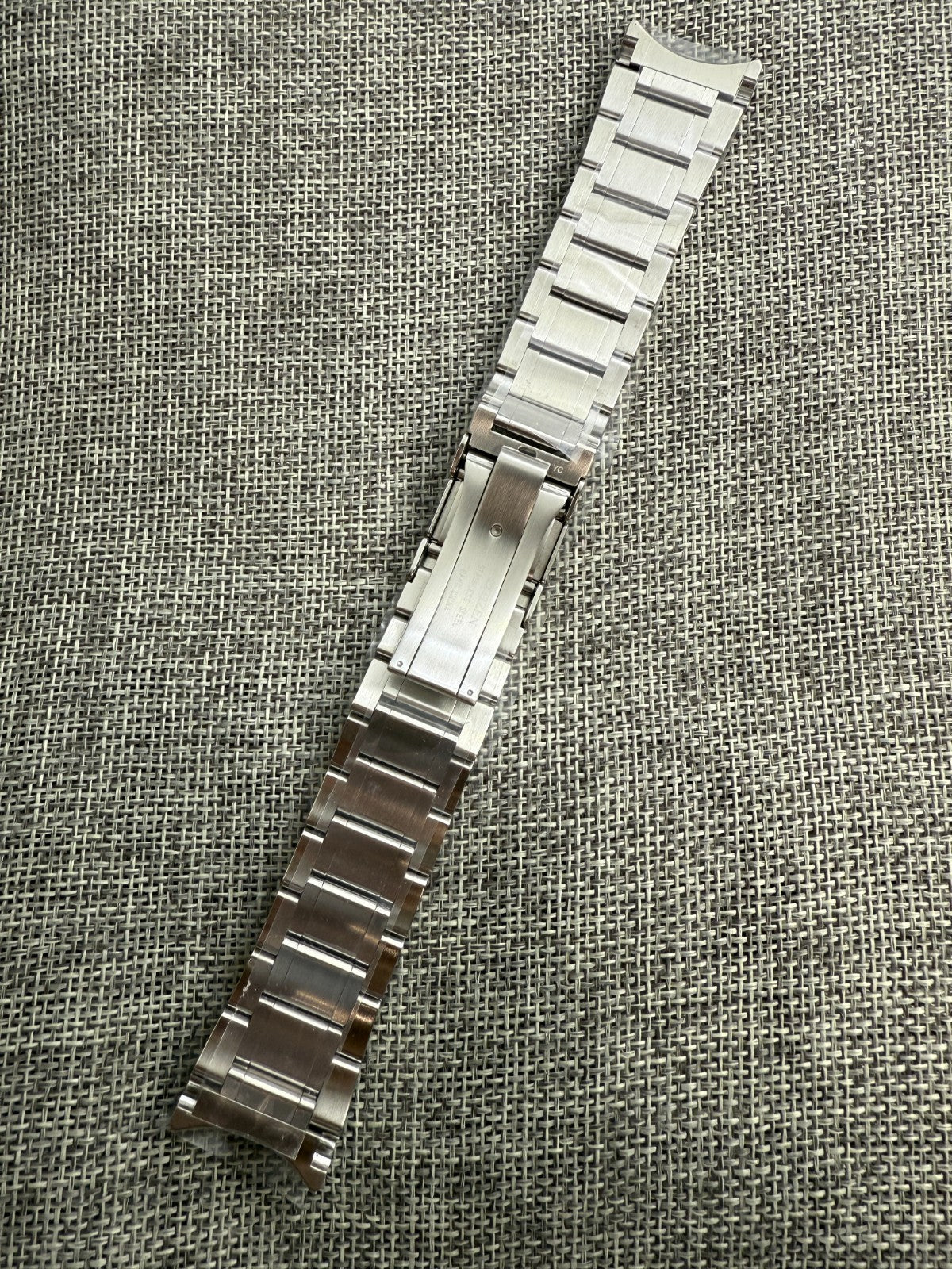 Citizen NB1031-53L Grand Touring 9012-S092299 SIGNATURE Bracelet Metal band