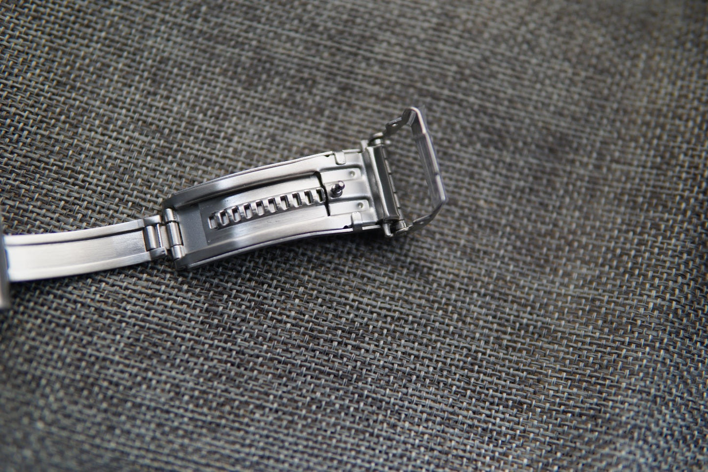 NEW SEIKO original buckle clasp MARINEMASTER SBDX001 SBDX017 18mm D1K6AM-BK00-