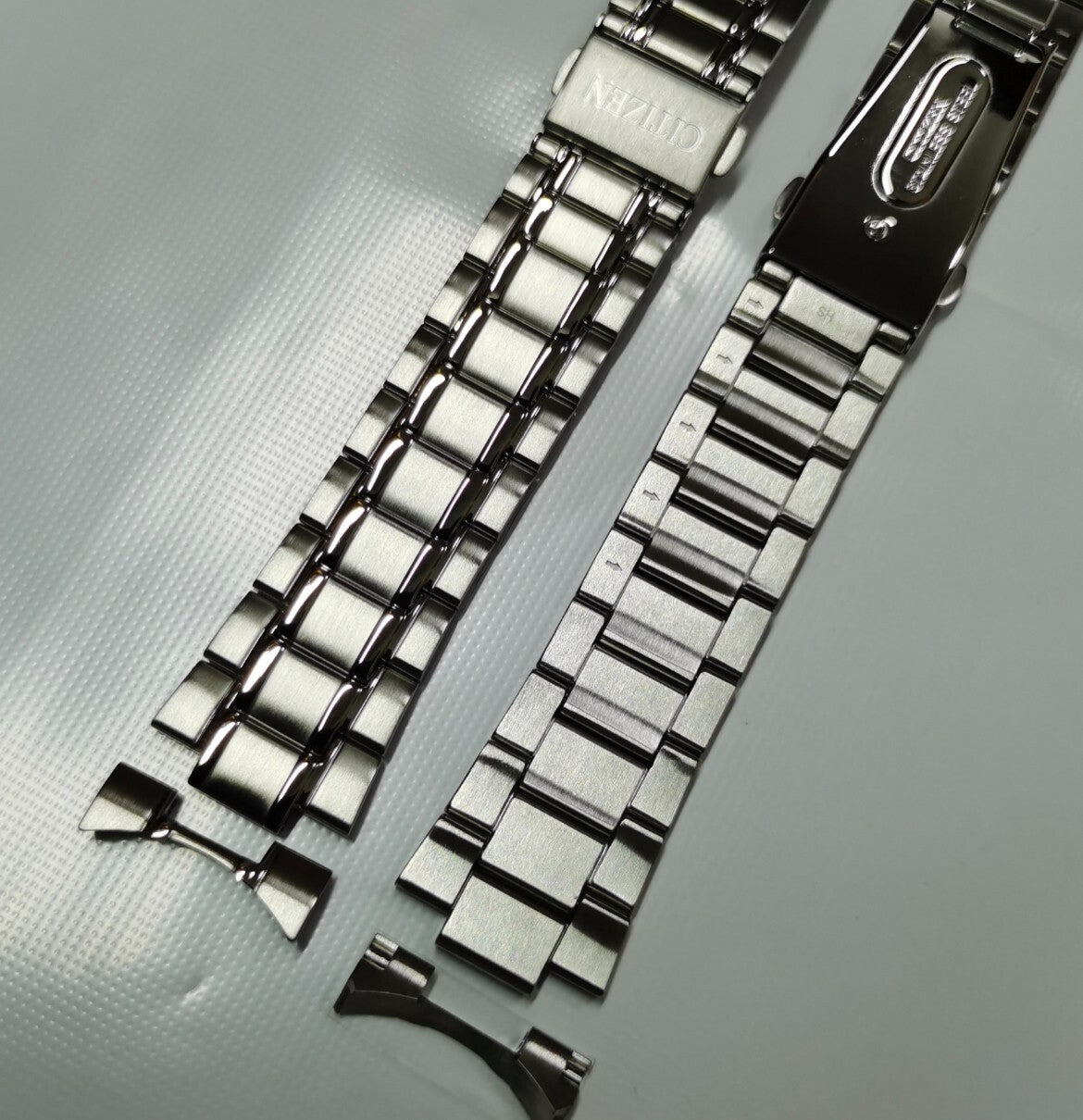 CITIZEN CB0250-84E CB0250-84L S125987 BRACELET METAL BAND