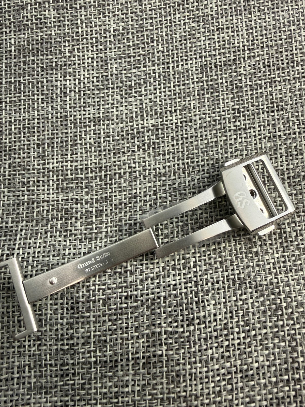 Grand Seiko Deployment Buckle 16mm Clasp D-Buckle XGN00116 SBGY007-