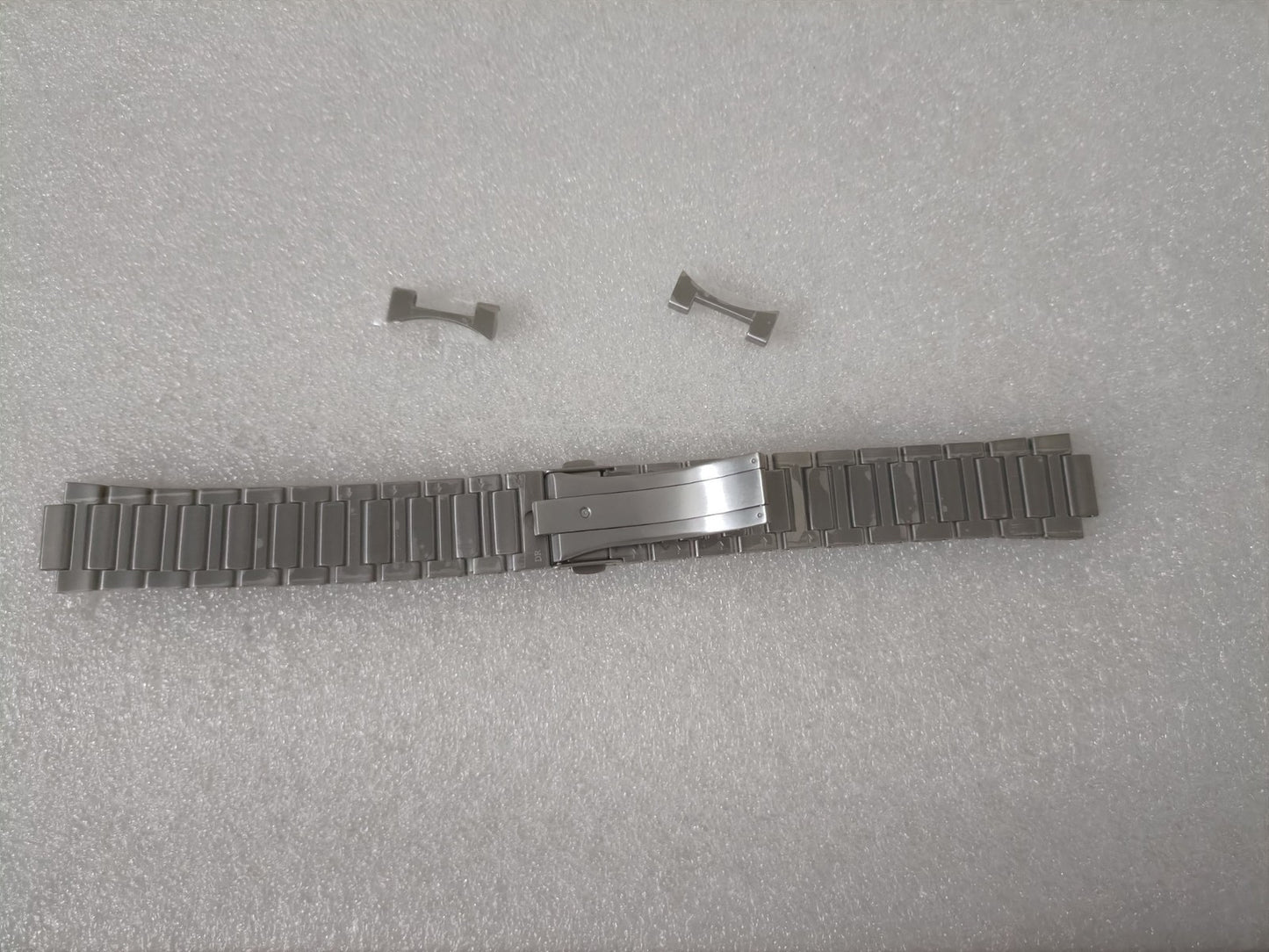Citizen AR4000‑55A / AR4001 Original Super Titanium Watch Strap