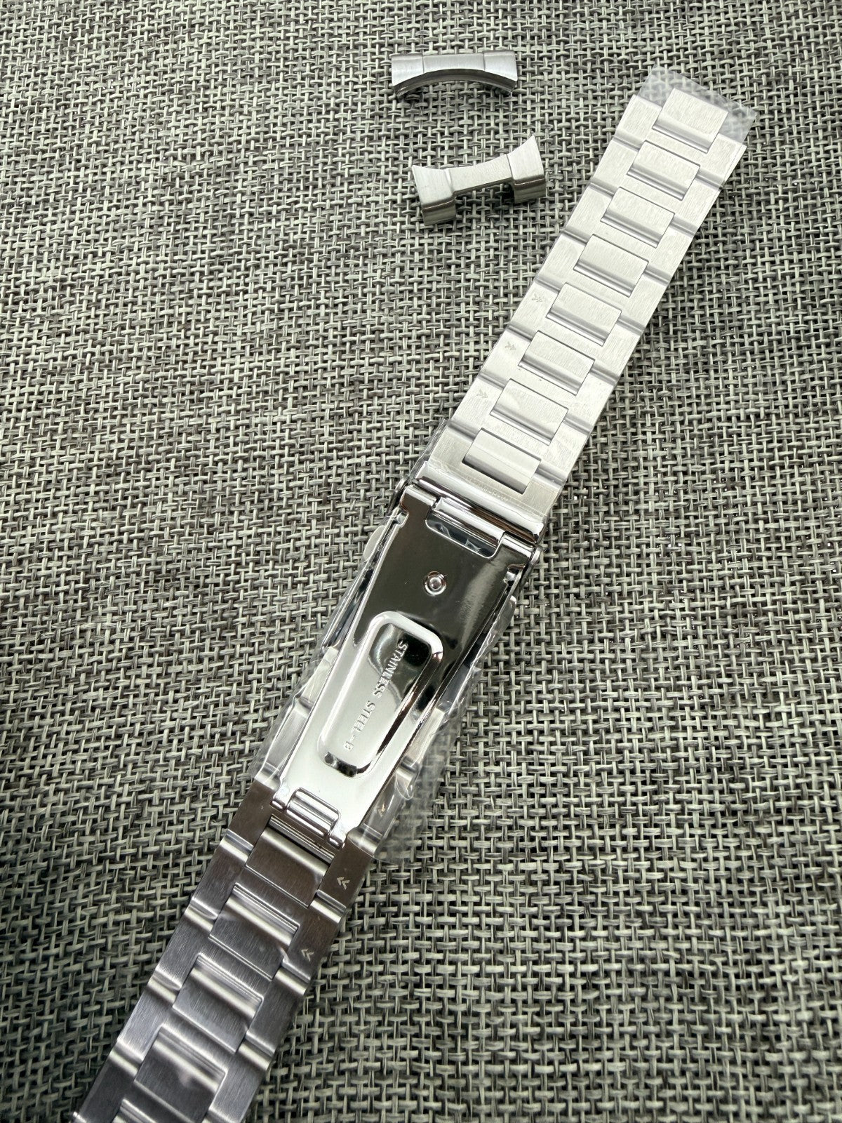 SEIKO 5 Sports Field Series HDB006/HDB007/HDB008/HDB009 bracelet Metal band